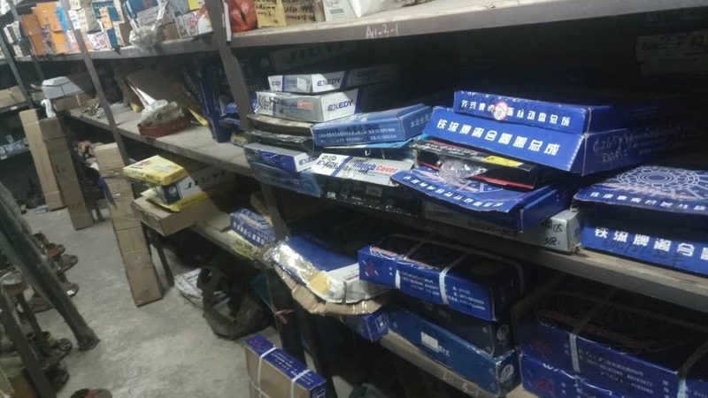 刹车片更换，S店保养费用几何？揭秘刹车片保养的真相**